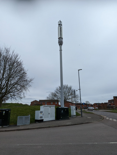 radio mast, southcourt